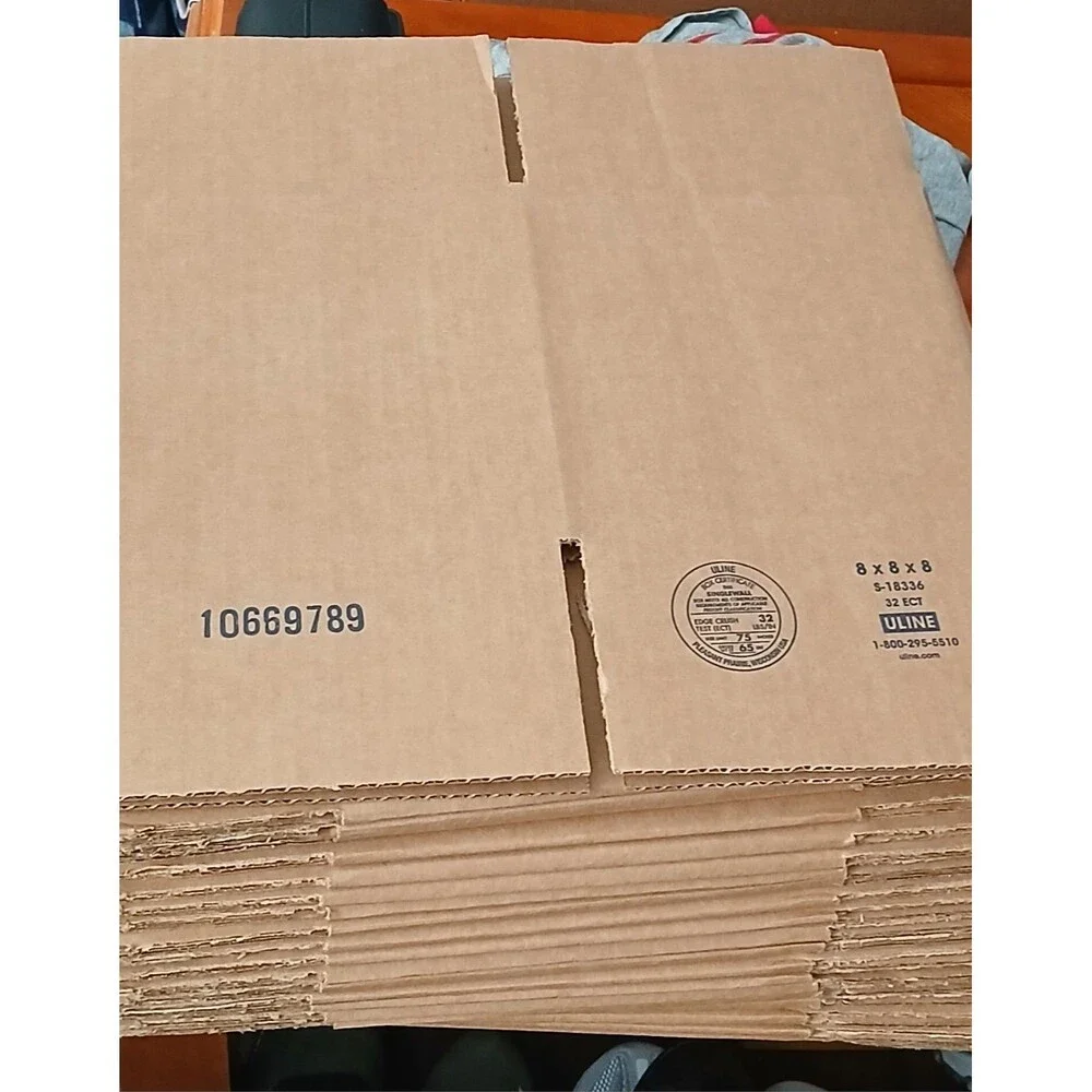 Uline 32 Ect 8x8x8 Shipping Boxes. Pack of Ten. New Unused.